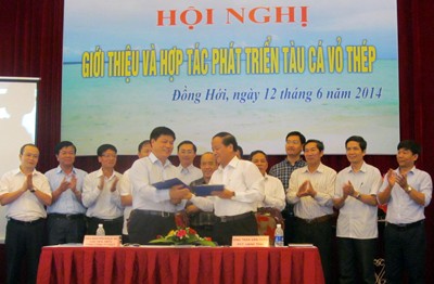 Quảng Bình: Ngư dân đầu tiên đóng tàu vỏ thép